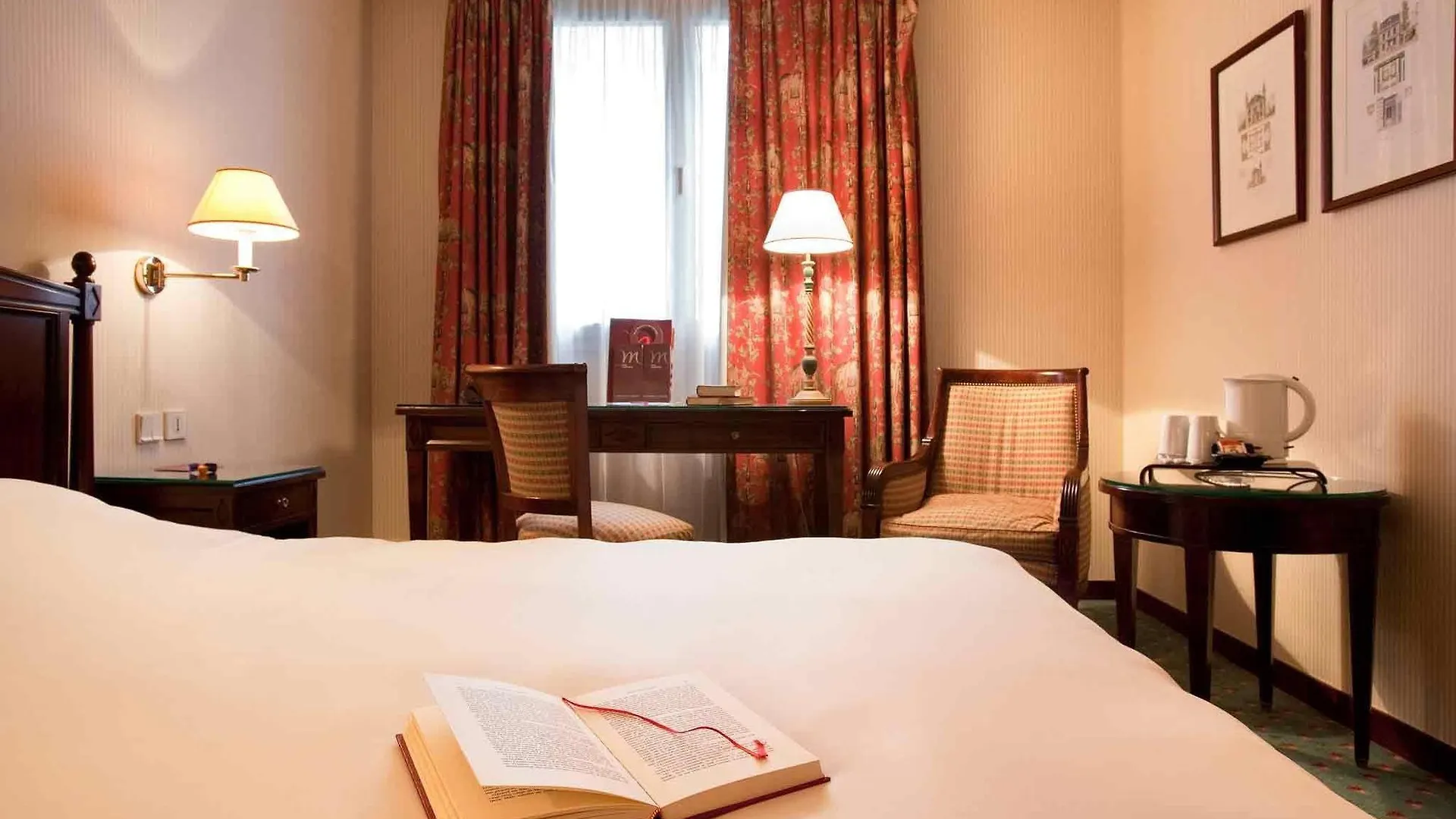 Mercure Tour Eiffel Grenelle Hotel